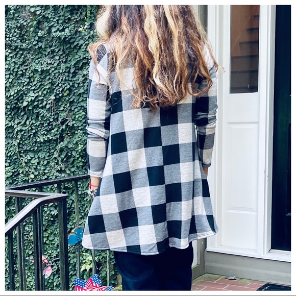 #28 Long sleeves swing checkered tunic top - Picture 6 of 7